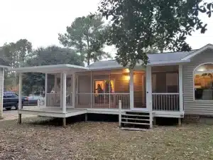 Integrated Railings and Screens – Modern & Durable Outdoor Protection